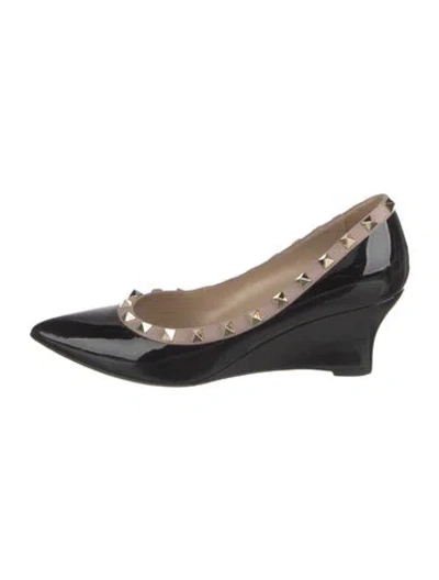 Pre-owned Valentino Garavani Rockstud Accents Patent Leather Pumps In Black