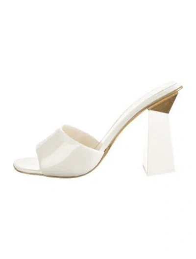 Pre-owned Valentino Garavani Rockstud Accents Patent Leather Slides W/ Tags In Neutrals