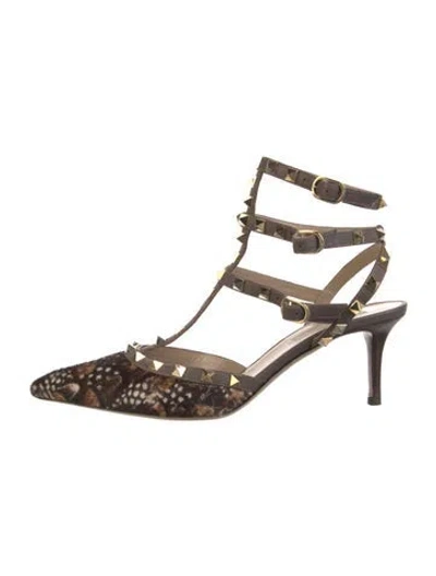 Pre-owned Valentino Garavani Rockstud Accents Ponyhair T-strap Pumps In Neutral