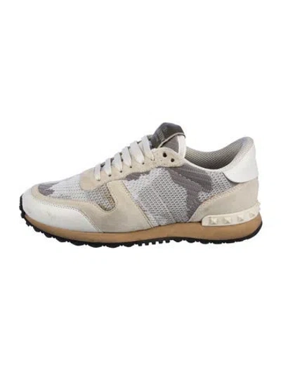 Pre-owned Valentino Garavani Rockstud Accents Printed Sneakers In White