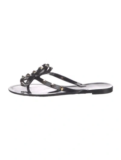 Pre-owned Valentino Garavani Rockstud Accents Rubber Flip Flops In Black