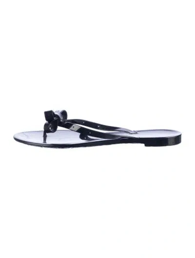 Pre-owned Valentino Garavani Rockstud Accents Rubber Flip Flops In Black