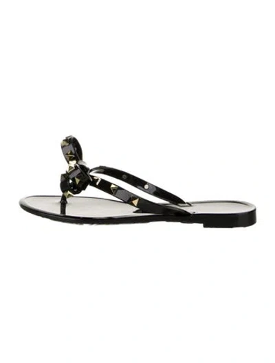 Pre-owned Valentino Garavani Rockstud Accents Rubber Flip Flops In Black