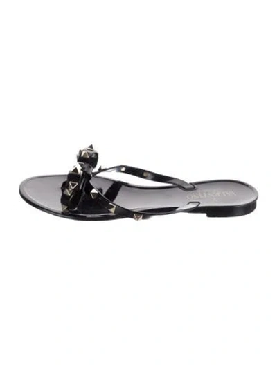 Pre-owned Valentino Garavani Rockstud Accents Rubber Flip Flops In Black