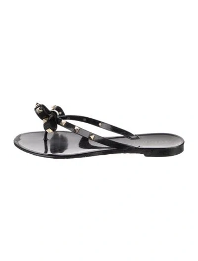 Pre-owned Valentino Garavani Rockstud Accents Rubber Flip Flops In Black