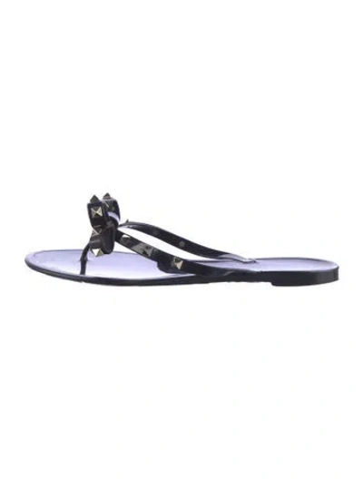 Pre-owned Valentino Garavani Rockstud Accents Rubber Flip Flops In Blue