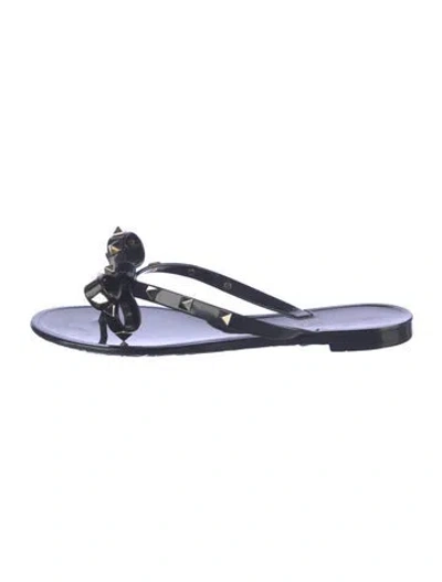 Pre-owned Valentino Garavani Rockstud Accents Rubber Flip Flops In Blue