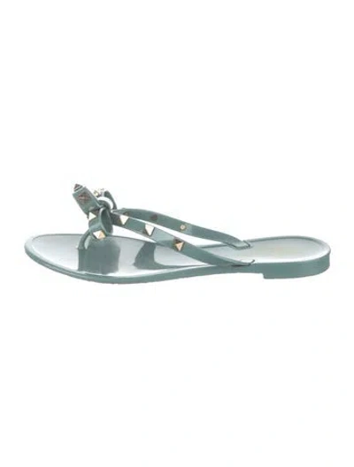 Pre-owned Valentino Garavani Rockstud Accents Rubber Flip Flops In Green