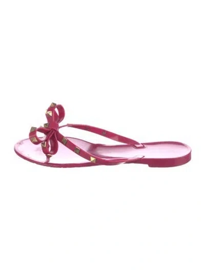 Pre-owned Valentino Garavani Rockstud Accents Rubber Flip Flops In Pink