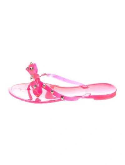Pre-owned Valentino Garavani Rockstud Accents Rubber Flip Flops In Pink