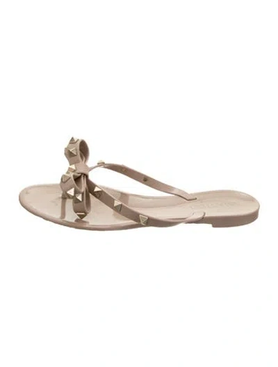 Pre-owned Valentino Garavani Rockstud Accents Rubber Flip Flops In Pink