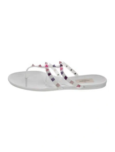 Pre-owned Valentino Garavani Rockstud Accents Rubber Flip Flops In White