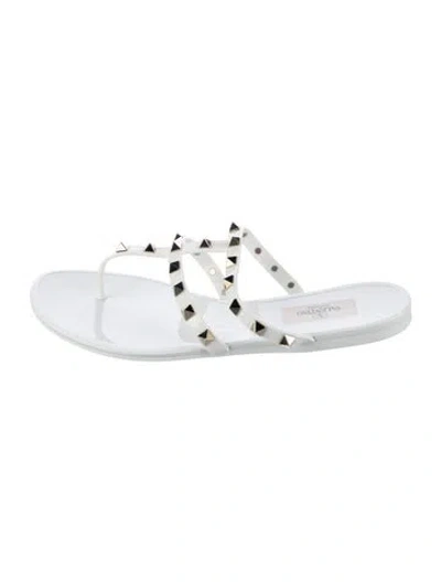 Pre-owned Valentino Garavani Rockstud Accents Rubber Flip Flops In White