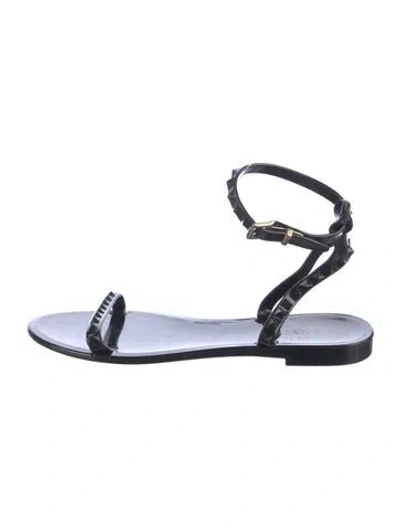 Pre-owned Valentino Garavani Rockstud Accents Rubber Gladiator Sandals In Black