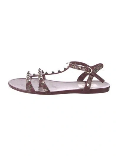 Pre-owned Valentino Garavani Rockstud Accents Rubber Gladiator Sandals In Burgundy