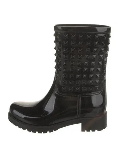 Pre-owned Valentino Garavani Rockstud Accents Rubber Rain Boots In Black