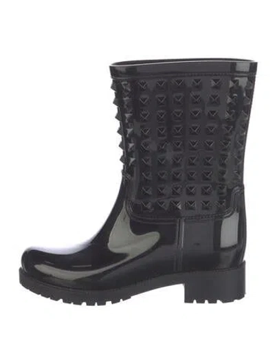 Pre-owned Valentino Garavani Rockstud Accents Rubber Rain Boots In Black