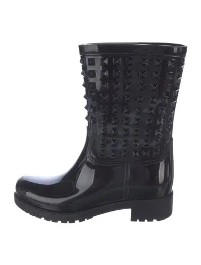 Pre-owned Valentino Garavani Rockstud Accents Rubber Rain Boots In Black