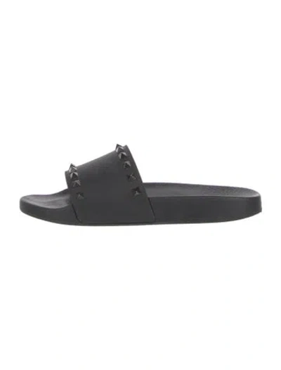 Pre-owned Valentino Garavani Rockstud Accents Rubber Slides In Black