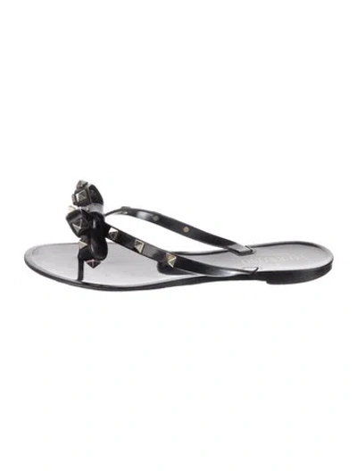 Pre-owned Valentino Garavani Rockstud Accents Rubber Slides In Black