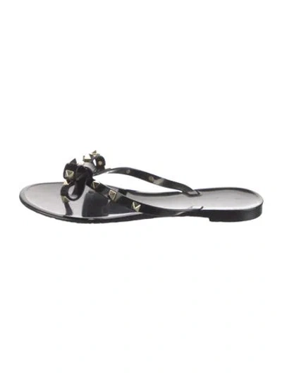 Pre-owned Valentino Garavani Rockstud Accents Rubber Slides In Black
