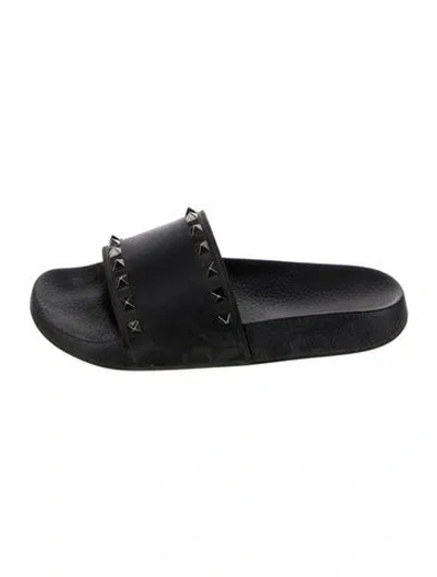 Pre-owned Valentino Garavani Rockstud Accents Rubber Slides In Black