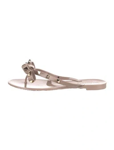 Pre-owned Valentino Garavani Rockstud Accents Rubber Slides In Gray