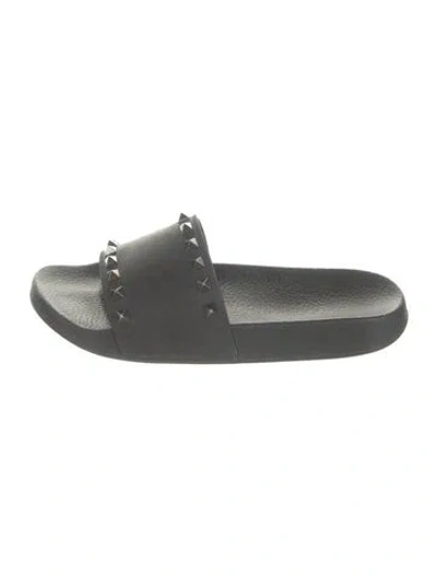 Pre-owned Valentino Garavani Rockstud Accents Rubber Slides In Grey