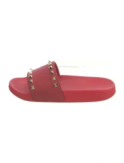 Pre-owned Valentino Garavani Rockstud Accents Rubber Slides In Red