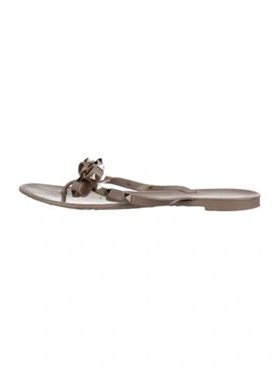Pre-owned Valentino Garavani Rockstud Accents Rubber Slippers In Transparent
