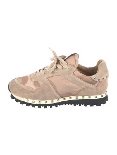 Pre-owned Valentino Garavani Rockstud Accents Suede Athletic Sneakers In Brown