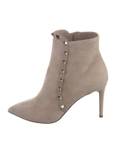 Pre-owned Valentino Garavani Rockstud Accents Suede Boots In Neutral