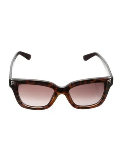 Pre-owned Valentino Rockstud Accents Wayfarer Sunglasses In Brown