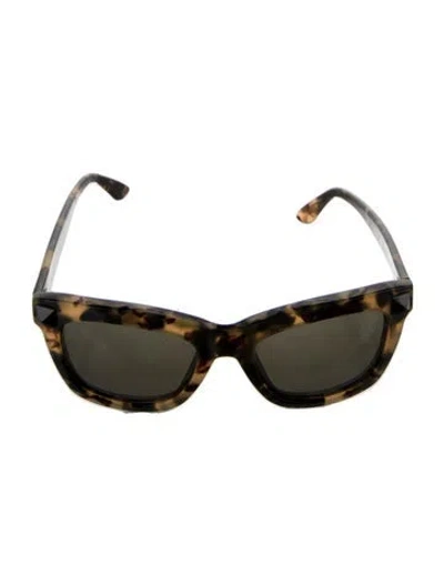 Pre-owned Valentino Rockstud Accents Wayfarer Sunglasses In Brown