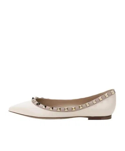 Valentino Garavani Rockstud Ballerinas In Nude