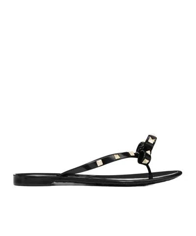 VALENTINO GARAVANI VALENTINO GARAVANI ROCKSTUD BOW DETAILED SANDALS