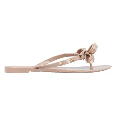 Valentino Garavani Valentino Rockstud Bow Flip Flops In Neutral