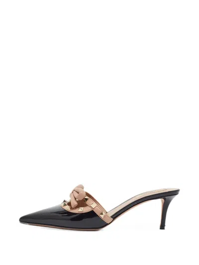 Pre-owned Valentino Garavani Rockstud Bow Mules In Black