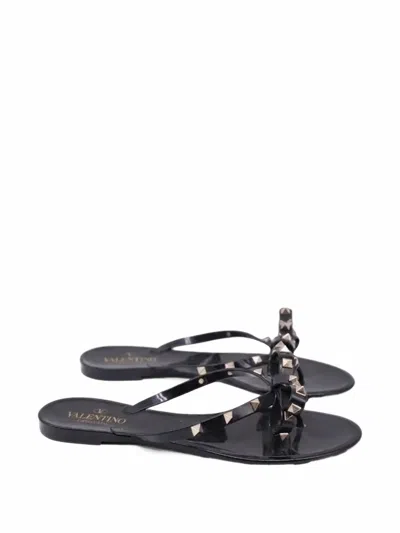 Pre-owned Valentino Garavani Rockstud Bow Sandals In Black