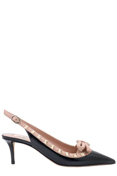 VALENTINO GARAVANI VALENTINO GARAVANI ROCKSTUD BOW DETAILED SLINGBACK PUMPS