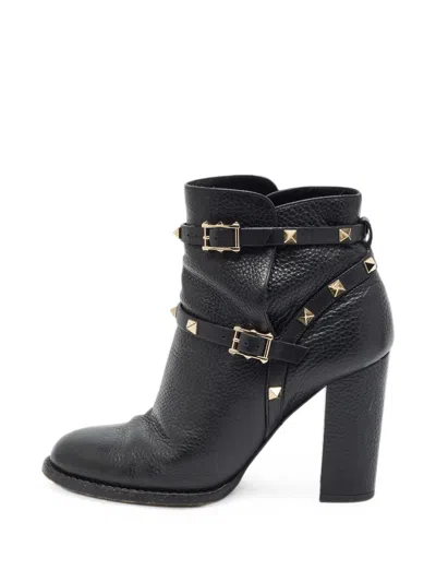 Pre-owned Valentino Garavani Rockstud Buckled Ankle Boots In 黑色
