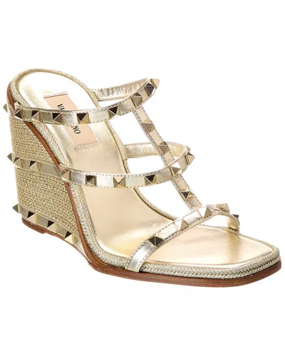 Valentino Garavani Rockstud Wedge Sandal In Laminated Nappa With Cornely Embroidery 100mm Woman Plat In Platinum