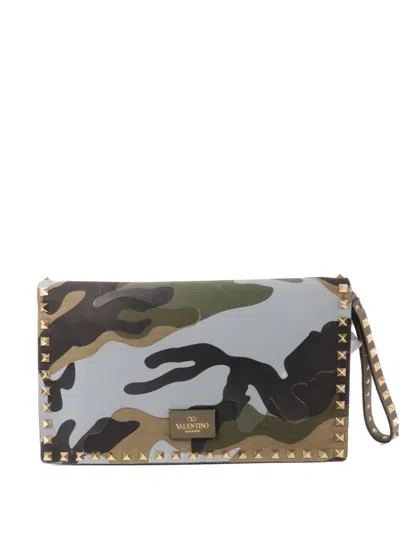 Pre-owned Valentino Garavani Rockstud Camouflage Clutch Bag In Green