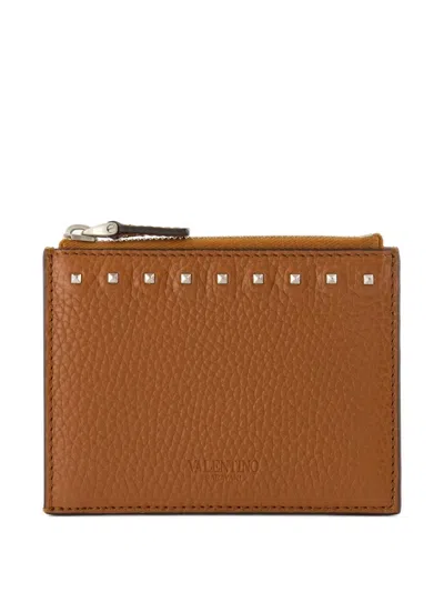 Valentino Garavani Rockstud Cardholder In Brown
