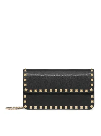 VALENTINO GARAVANI ROCKSTUD CHAIN ??POUCH IN GARNET CALFSKIN