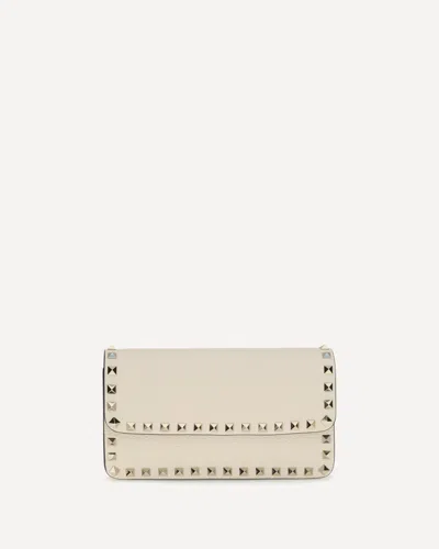 Valentino Garavani Rockstud Chain Wallet In Cream