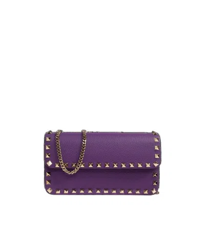 Valentino Garavani Valentino Rockstud Chain Wallet In Purple