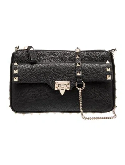 Pre-owned Valentino Garavani Rockstud Clutch 2023 In Black