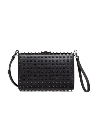 Valentino Garavani Rockstud Clutch Bag In Black