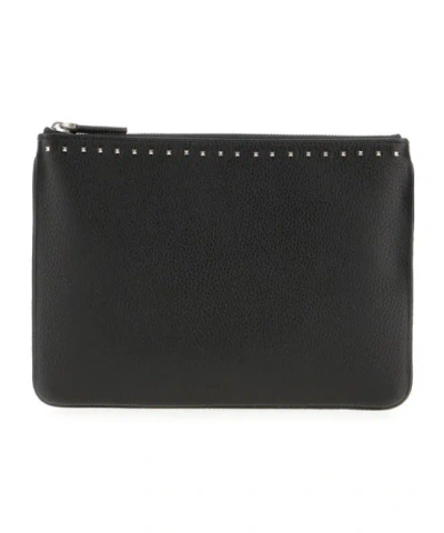 Valentino Garavani Rockstud Clutch In Black
